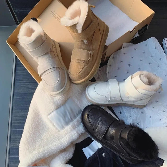 Wholesale Fashion Three Colors Thickening Plush Flat Snow Boots For Women New Trendy Winter Ladies Snow Boots