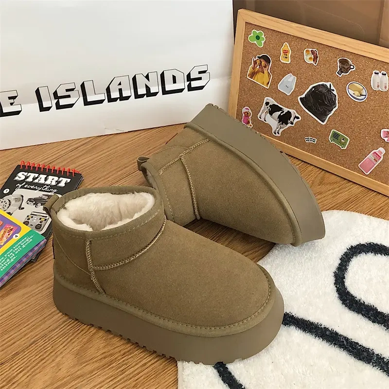 Hot Sale Trendy Thick Outsole Anti-slip Women's Snow Boots Fashion Winter Round Toe Flat Warm Girls Snow Boots