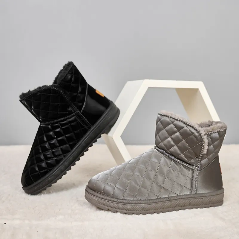 Wholesale Winter Light Weight Slip-on Women's Snow Boots Fashion New Casual Soft Ladies Midi Snow Boots