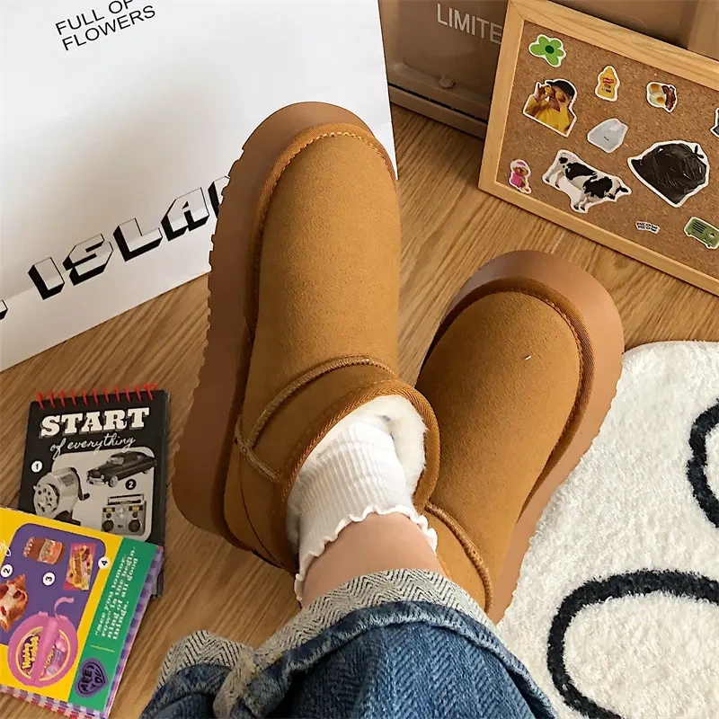 Hot Sale Trendy Thick Outsole Anti-slip Women's Snow Boots Fashion Winter Round Toe Flat Warm Girls Snow Boots