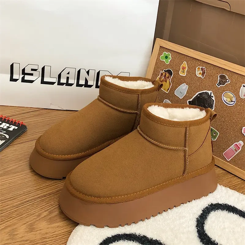 Hot Sale Trendy Thick Outsole Anti-slip Women's Snow Boots Fashion Winter Round Toe Flat Warm Girls Snow Boots