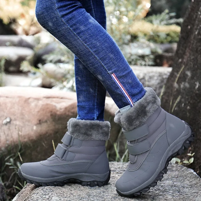 Wholesale Large Size Women's Outdoor Anti-slip Warm Snow Boots Winter Women's Waterproof Thick Snow Boots