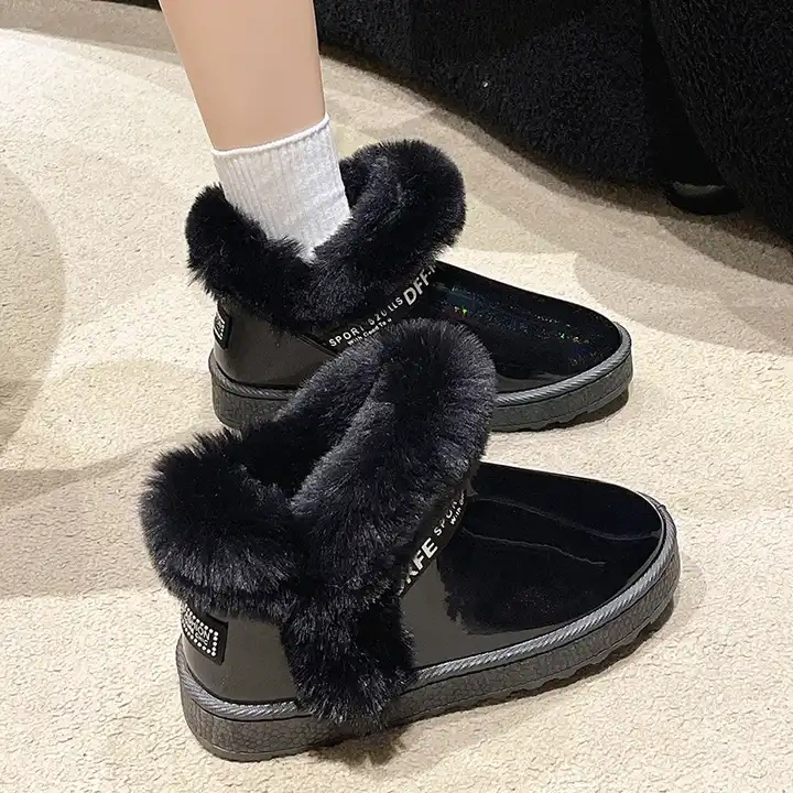 Wholesale New Trendy Plush Thick Waterproof Plush Fur Snow Boots Thick Sole And Bright Upper Women Ankle Snow Boots