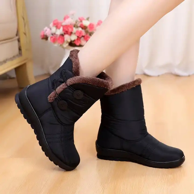 Wholesale Women Short Fluff Waterproof Winter Boots Anti-slip Flat Bottom Large Size Soft Sole Ladies Snow Boots