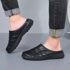 Indoor and outdoor couple's plush anti-slip slippers in winter thick plush wear-resistant warm slippers for men and women