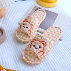 Fashion Cute Litter Bear Comfortable Home Soft Slippers Wholesale Quiet And Comfortable Bedroom Couple Slippers