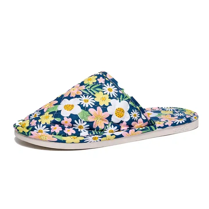 Fashion Cotton Fabric Thermal Comfortable Home Slippers Wholesale Quiet And Comfortable Indoor Couple Slippers