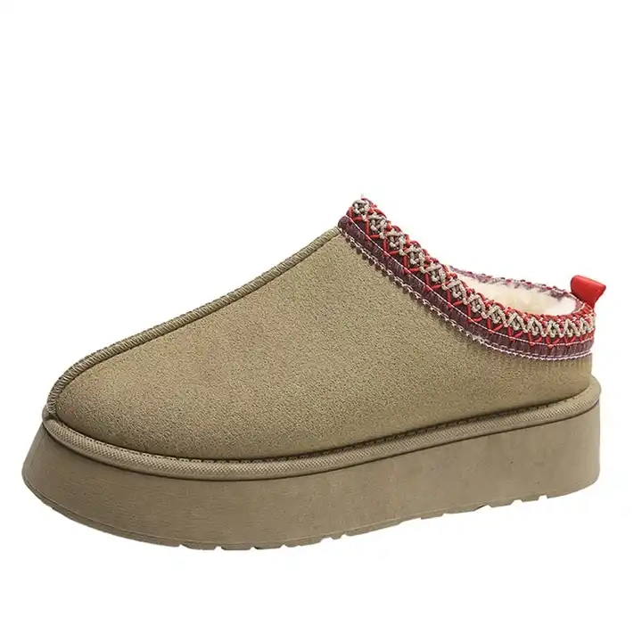 Wholesale Thick Flat Outsole Winter Warm Women Plush Slippers Fashion Cushioning Slip-on Indoor Plush Slippers