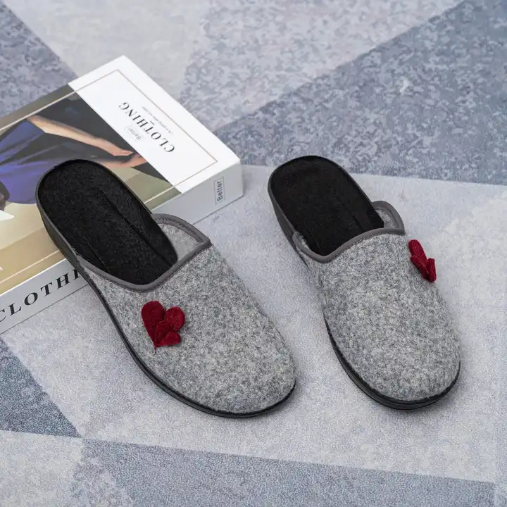 Non-Slip Comfortable women'S Warm Indoor Wool Felt Cotton Slippers In Winter For women