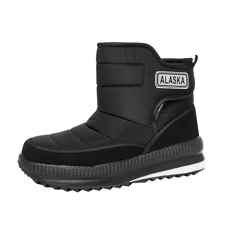 Wholesale New Winter Plush Casual Comfortable Anti-slip Snow Boots Fashion Thick Soles Light Black Snow Shoes