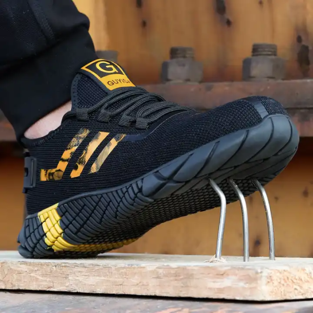 Safety Shoes Light And Ventilating Breathable Work Shoes Comfortable Anti Slip And Wear-resistant Safety Shoes