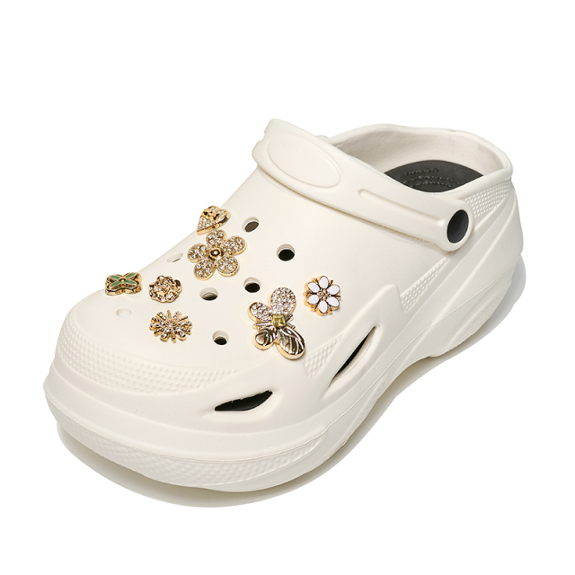 Wholesale Luxury Design Shining Detachable Button Thick Soled Eva Garden Shoes Luxury Charms Designer Custom Clog For Girls