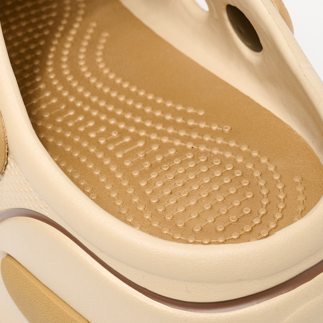 Summer Beach Sandals Girls Cartoon Slippers Flat Eva Thick Sole Garden Shoes For Women Wholesale Clogs & Mules