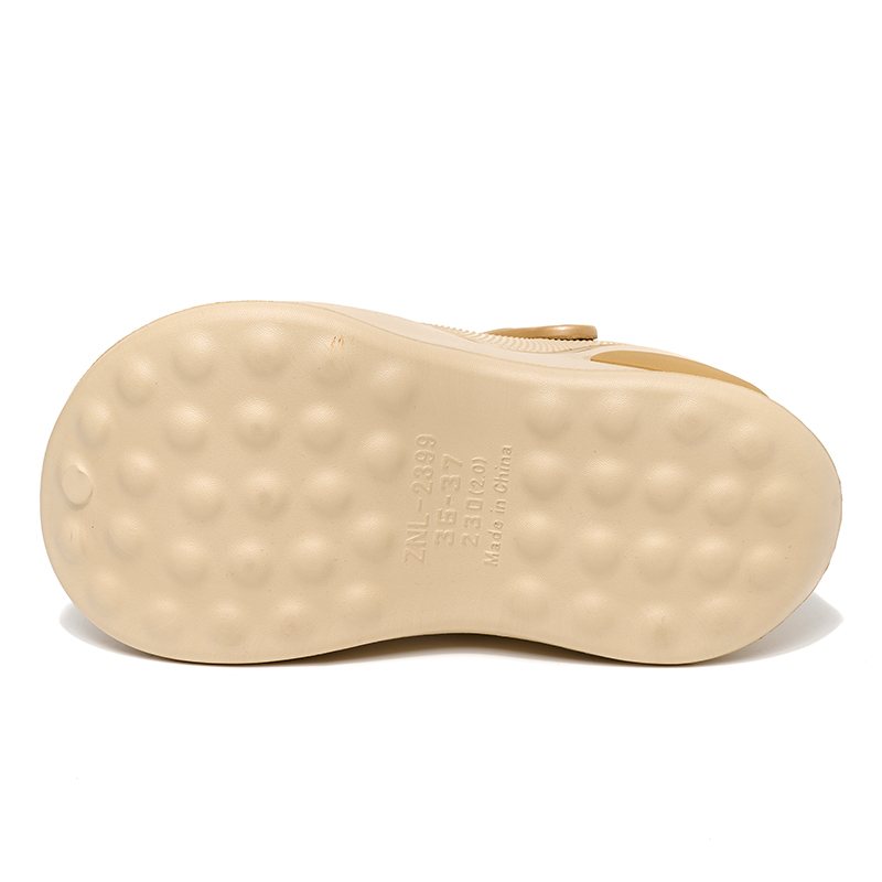 Summer Beach Sandals Girls Cartoon Slippers Flat Eva Thick Sole Garden Shoes For Women Wholesale Clogs & Mules