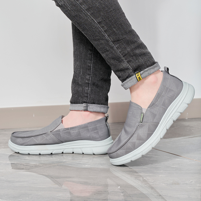 High Quality Men's Lightweight Non-slip Loafers Umbrella Cloth Boat Shoes Walking Style Lazy Casual Shoes For Man