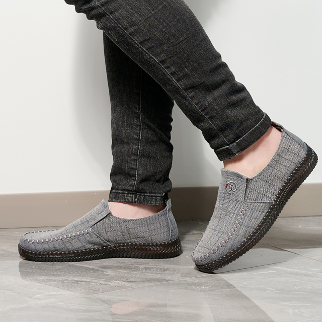 Spring And Summer Hot Sell Sweat Absorbent Men's Loafers Walking Shoes Wholesale Slip-on Ankle Lazy Cloth Shoes