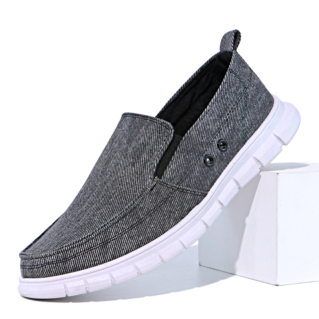 Fashion Hot Sale Comfortable Soft Easy Wearing Wholesale Breathable Canvas Loafers Street Walking Style Casual Shoes For Men
