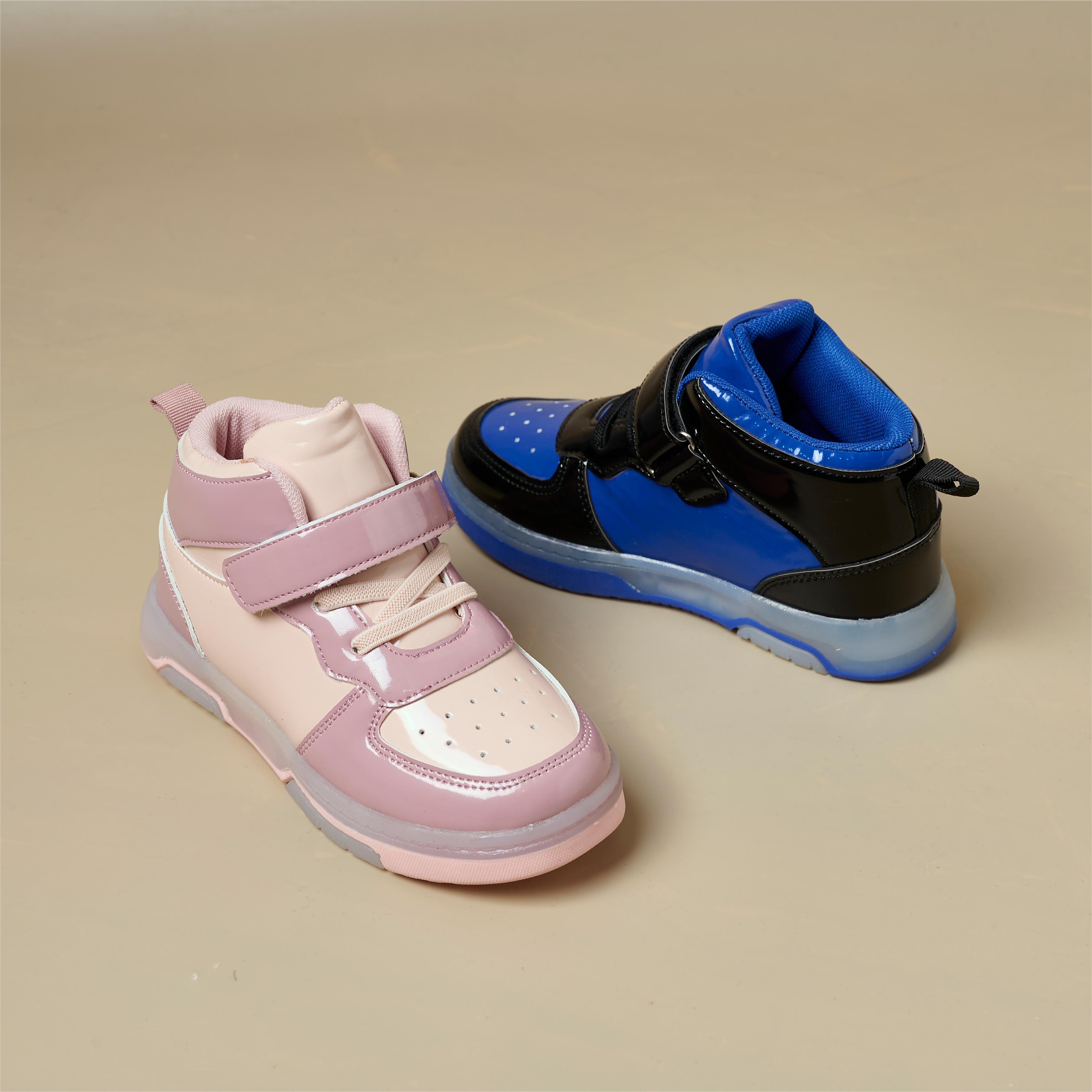 Led Light Up High Top Casual Kids Skateboard Shoes Walking Shoes Wholesale Boys And Girls Leisure Fashionable Single Shoes