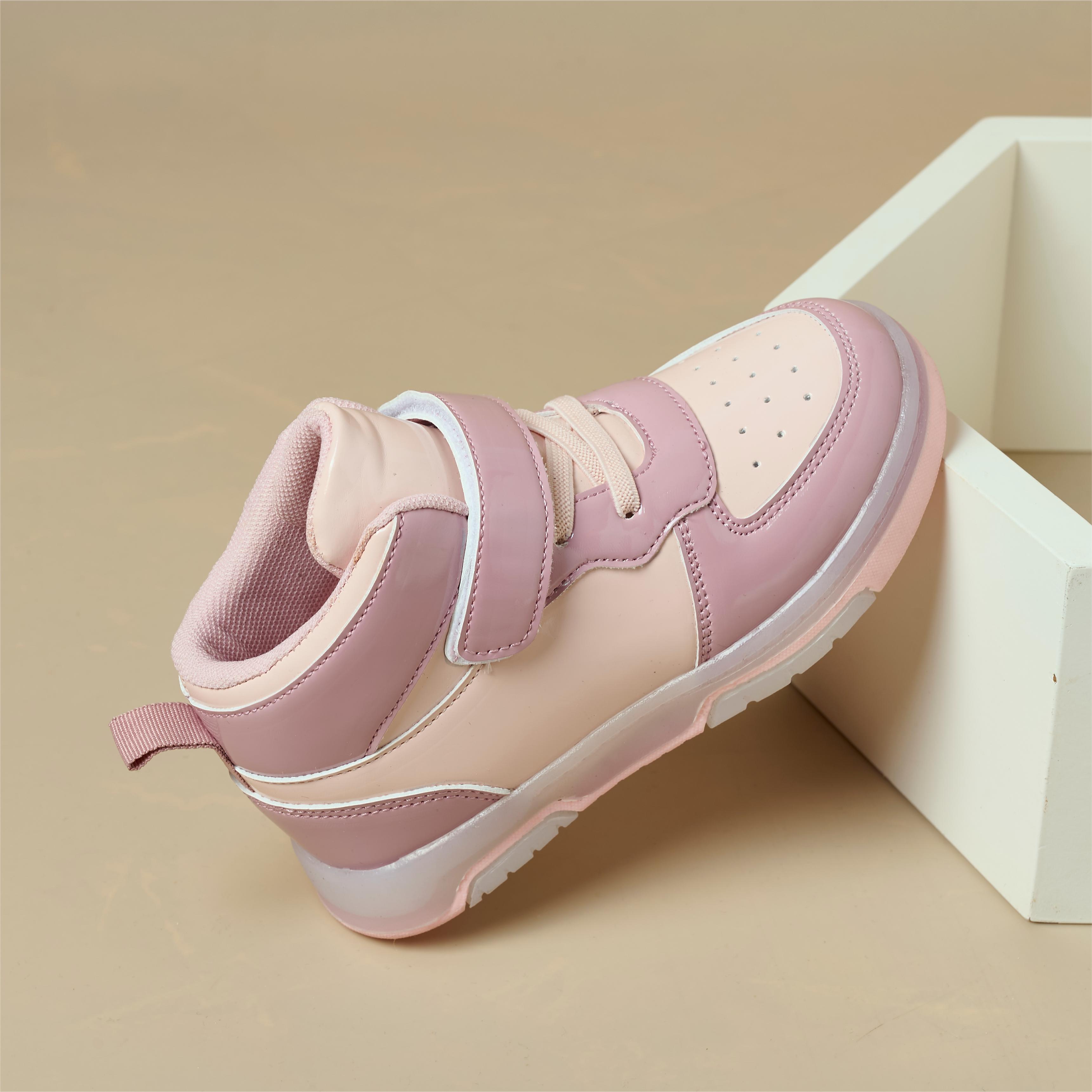 Led Light Up High Top Casual Kids Skateboard Shoes Walking Shoes Wholesale Boys And Girls Leisure Fashionable Single Shoes