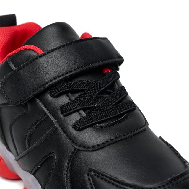 Wholesale New Trend High Quality Leather Children's Casual Shoes Cool New Kids Sport Shoes Soft Sole With Flash Light