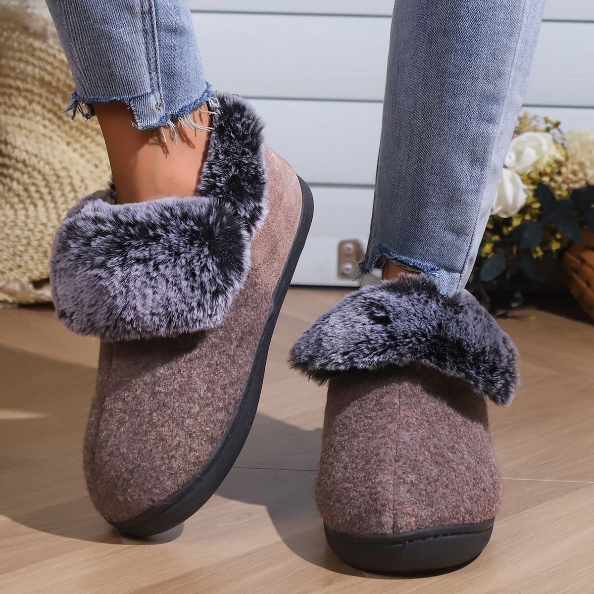Wholesale Winter Fur Unisex Rubber Outsole Snow Boots Anti-slip Indooer And Outdoor Short Plush Snow Boots For Unisex