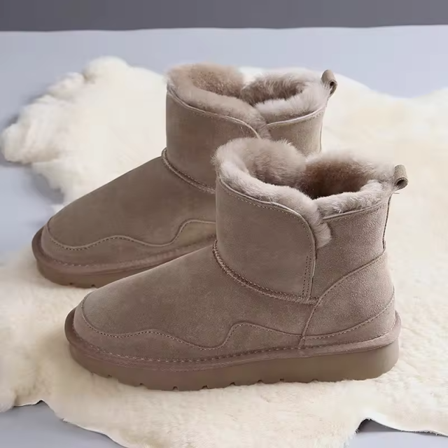 Wholesale Warm Genuine Leather Upper Thick Soled Women Snow Boots Anti-slip Classic Casual Women Daily Snow Boots