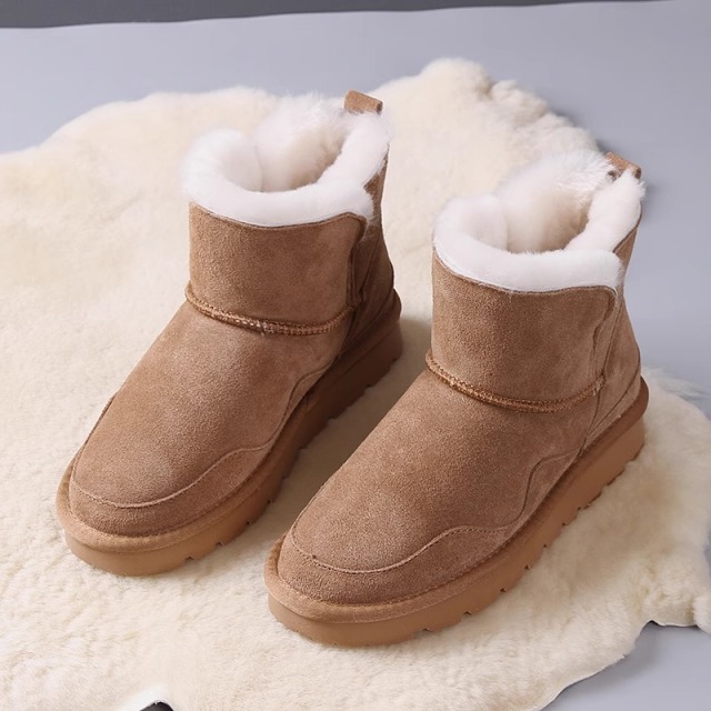 Wholesale Warm Genuine Leather Upper Thick Soled Women Snow Boots Anti-slip Classic Casual Women Daily Snow Boots