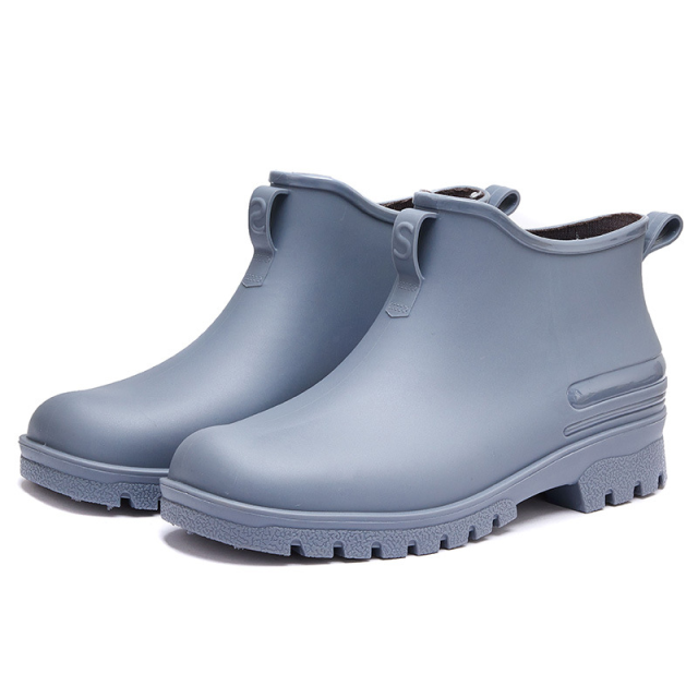 Fashion PVC Rain Boots Versatile Couples Non-slip Rain Boots Platform Comfortable Non-slip Kitchen Shoes Garden Shoes