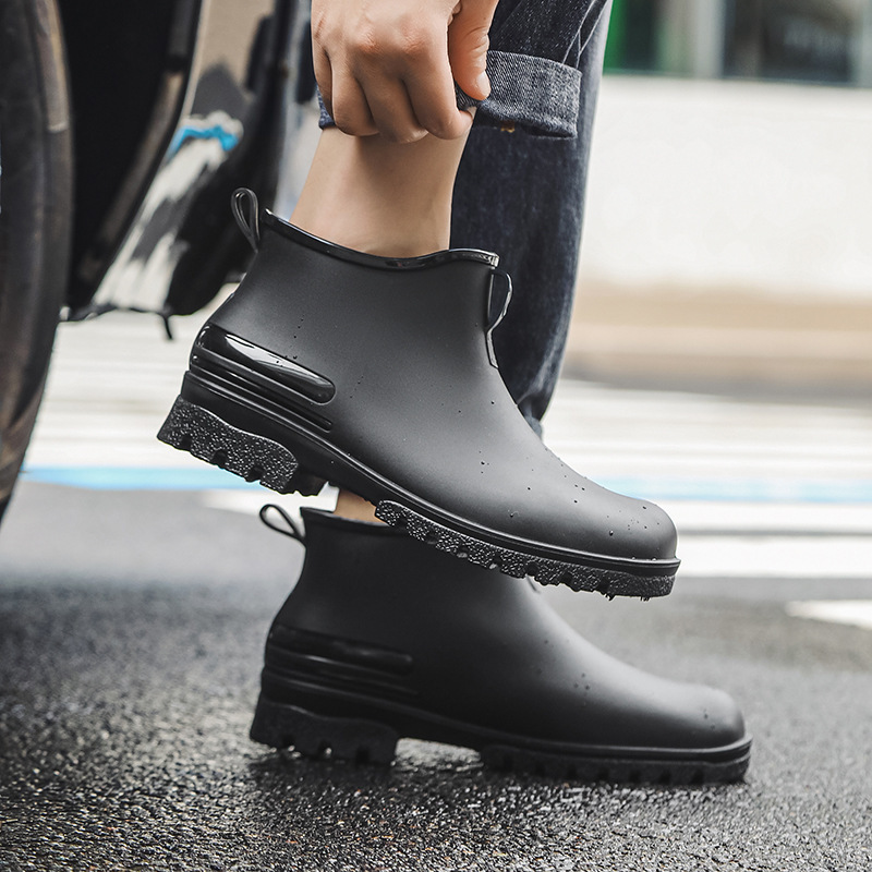 Fashion PVC Rain Boots Versatile Couples Non-slip Rain Boots Platform Comfortable Non-slip Kitchen Shoes Garden Shoes
