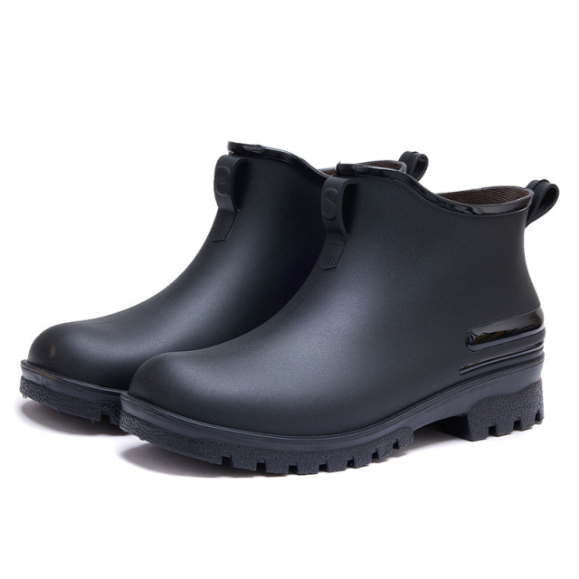 Fashion PVC Rain Boots Versatile Couples Non-slip Rain Boots Platform Comfortable Non-slip Kitchen Shoes Garden Shoes