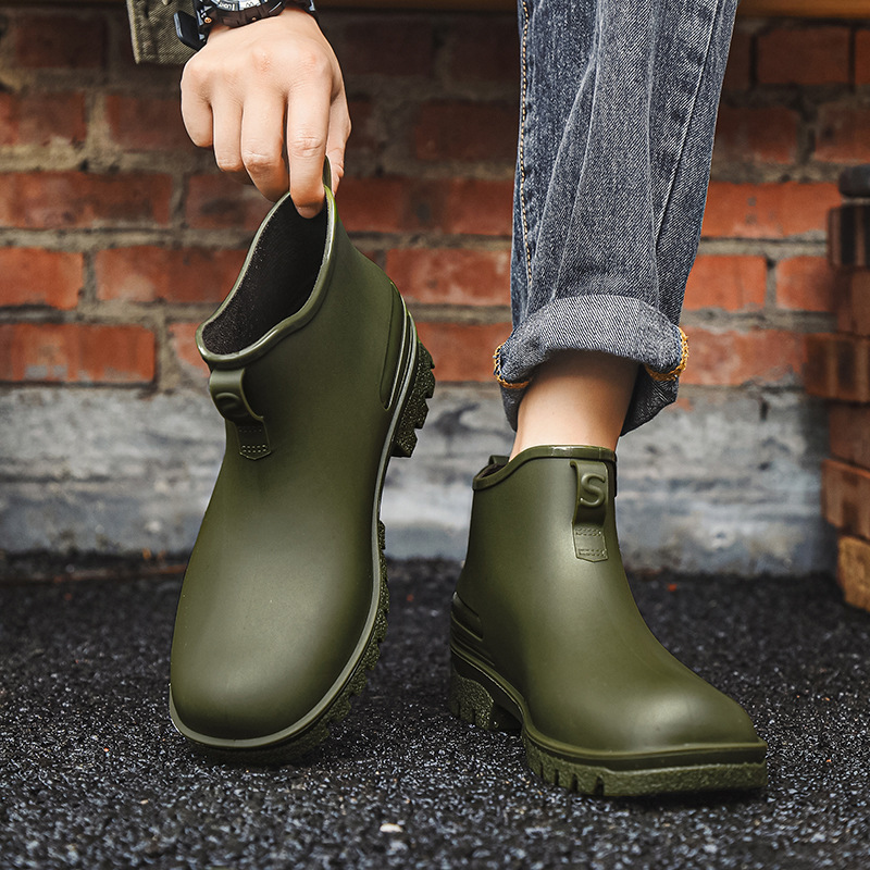 Fashion PVC Rain Boots Versatile Couples Non-slip Rain Boots Platform Comfortable Non-slip Kitchen Shoes Garden Shoes