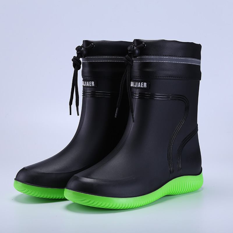 Wholesale Fashion PVC Warm Unisex Anti-slip Rain Boots Wear-resistant Medium Height Kitchen Shoes Black Fishing Boots