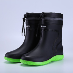 Wholesale Fashion PVC Warm Unisex Anti-slip Rain Boots Wear-resistant Medium Height Kitchen Shoes Black Fishing Boots