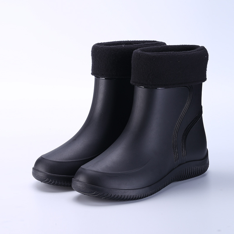 Wholesale Fashion PVC Warm Unisex Anti-slip Rain Boots Wear-resistant Medium Height Kitchen Shoes Black Fishing Boots