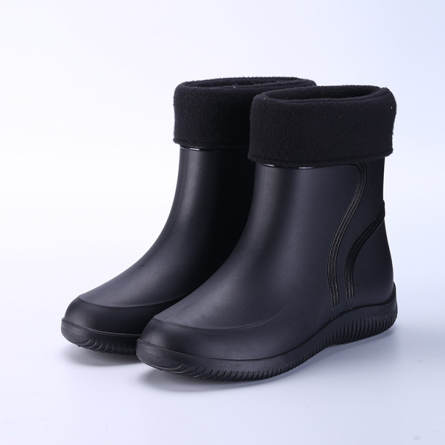 Wholesale Fashion PVC Warm Unisex Anti-slip Rain Boots Wear-resistant Medium Height Kitchen Shoes Black Fishing Boots