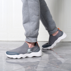 Custom Minimal Design Fashion Slip-on Casual Walking Shoes Cushioning Sport Casual Running Women Shoes