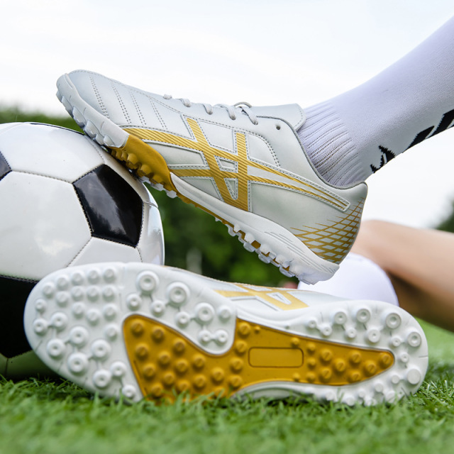 New Trend Football Shoes Students Professional Training Shoes Manufacturers Direct Sales AG Spikes TF Cleats Football Shoes