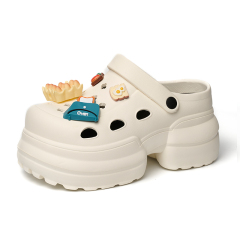 Hot Selling Sandals Mules With Decorations Anti-slip And Fashionable Hard-wearing And Slip Resistant Women Platform Clogs