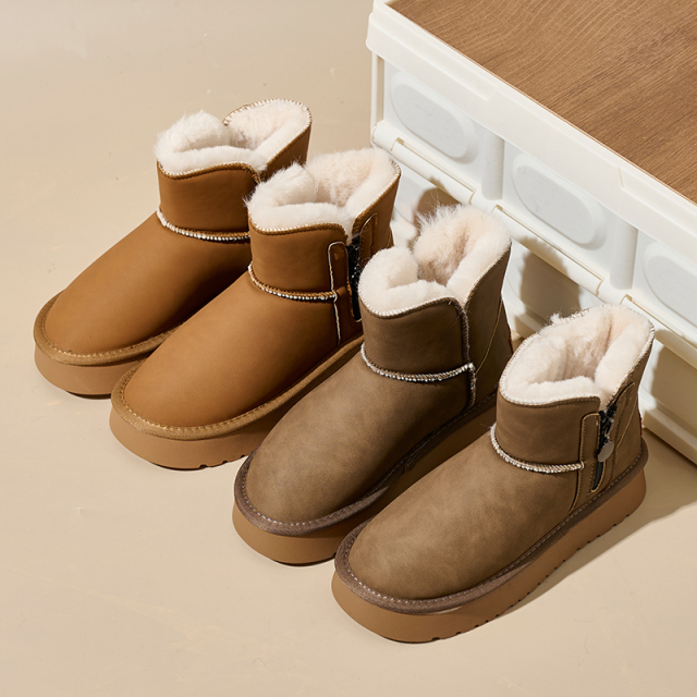 Spot 2024 Winter New Ladies Cotton Padded Shoes Casual Fashion Padded Thickened Warm Thick Bottom Snow Boots Women