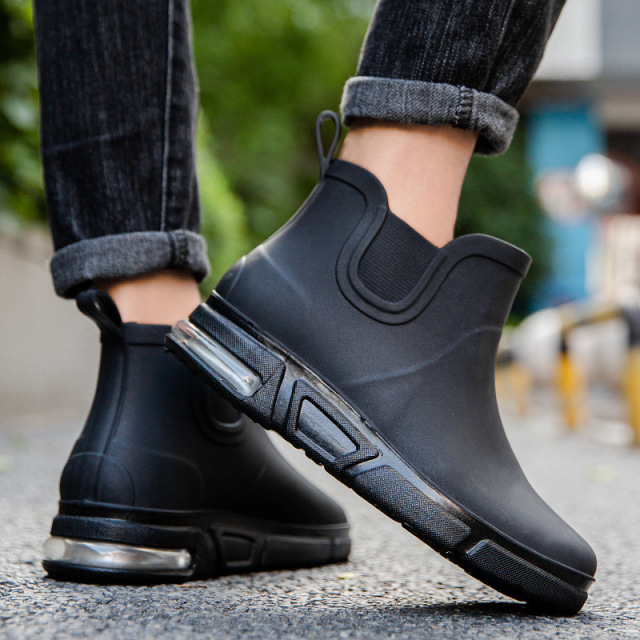 Korean and Japanese Lightweight Ankle Rain Boots Vacuum Sole Waterproof Casual Men's Low-top Rain Boots