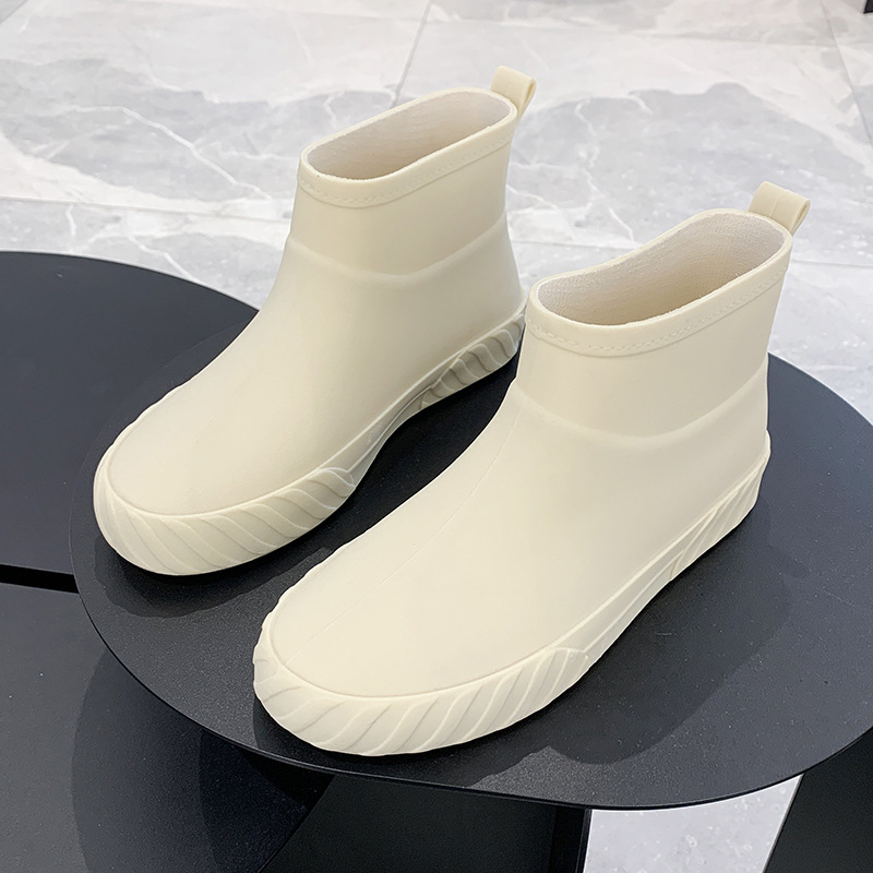 PVC New Lightweight Waterproof Outdoor Rain Boots Comfortable Low-top Rain Boots For Women
