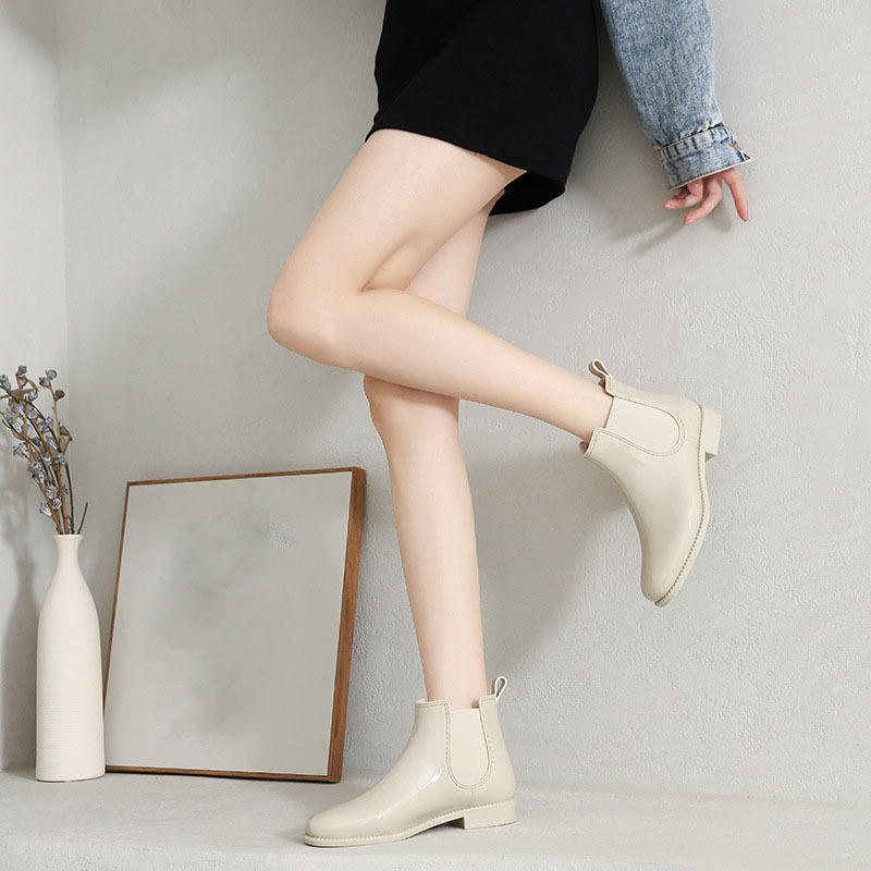 Casual Slim-fit Chelsea Boots Non-slip and Waterproof Walking Women's Comfortable Mid-top Rain Boots
