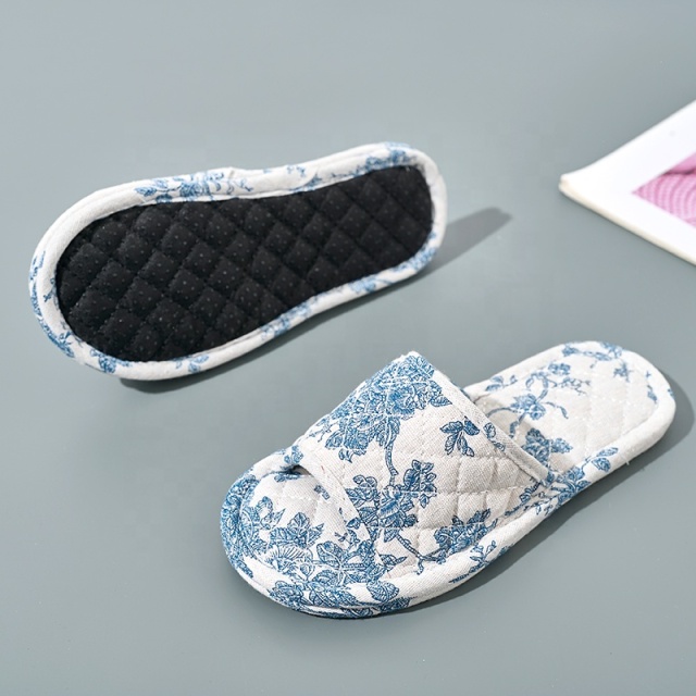 Wholesale Blue Floral Korean House Slippers Open Toe Machine Washable Soft Sole Non-Slip Silence Floor Slippers