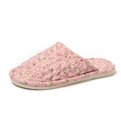 Wholesale Breathable and Flexible Silent Indoor Floor Slippers Ethnic Style Floral Pattern Closed Toe Fabric Home Slippers