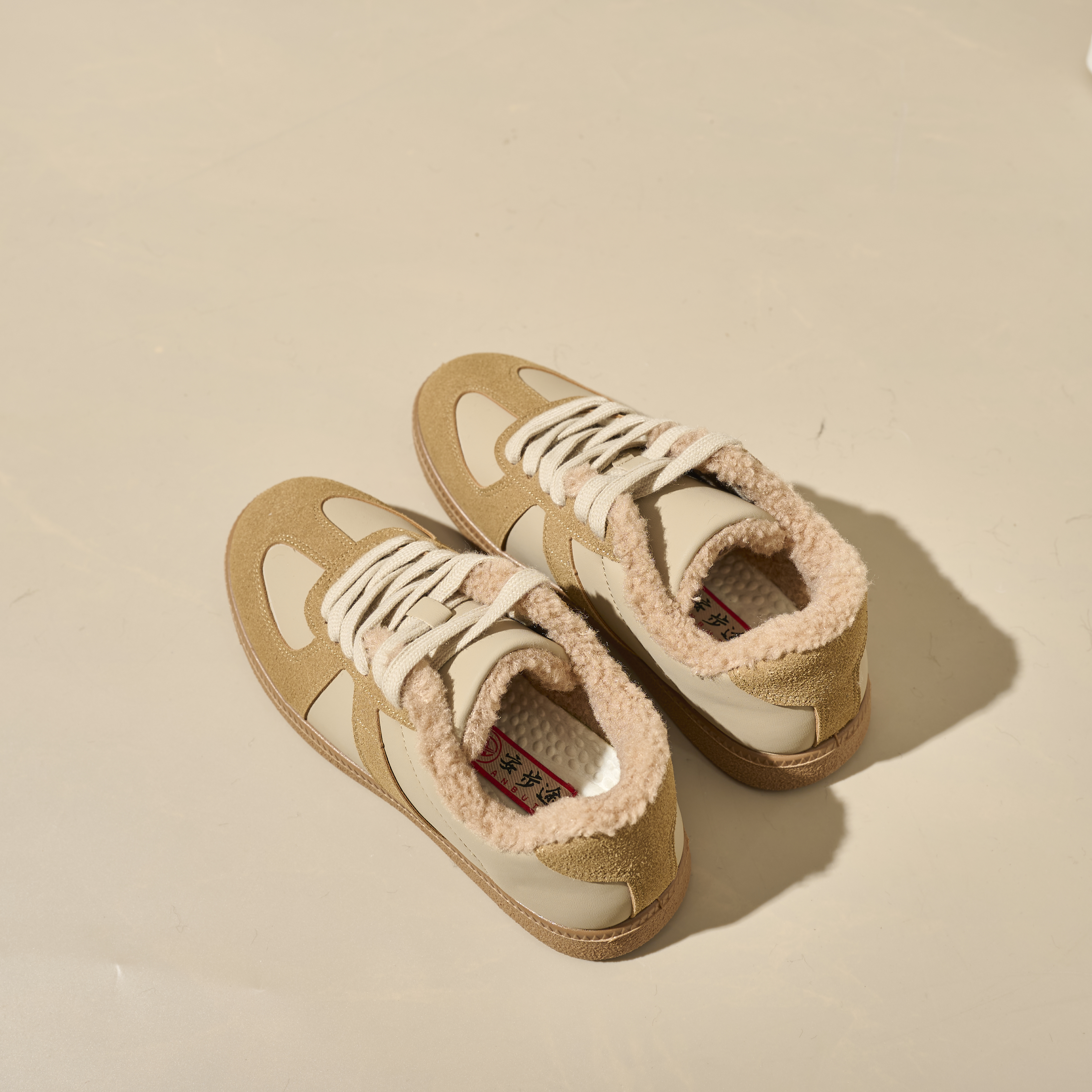 Oem Womens Custom Logo Skateboard Shoes Autumn and Winter Trendy Walking Style Shoes Sneakers Winter Warm Women Snow Boots