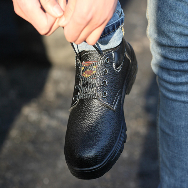 Construction Waterproof Anti Smashing Anti Stabbing Comfortable Steel Toe Safety Protection Men's Work Shoes Wholesale