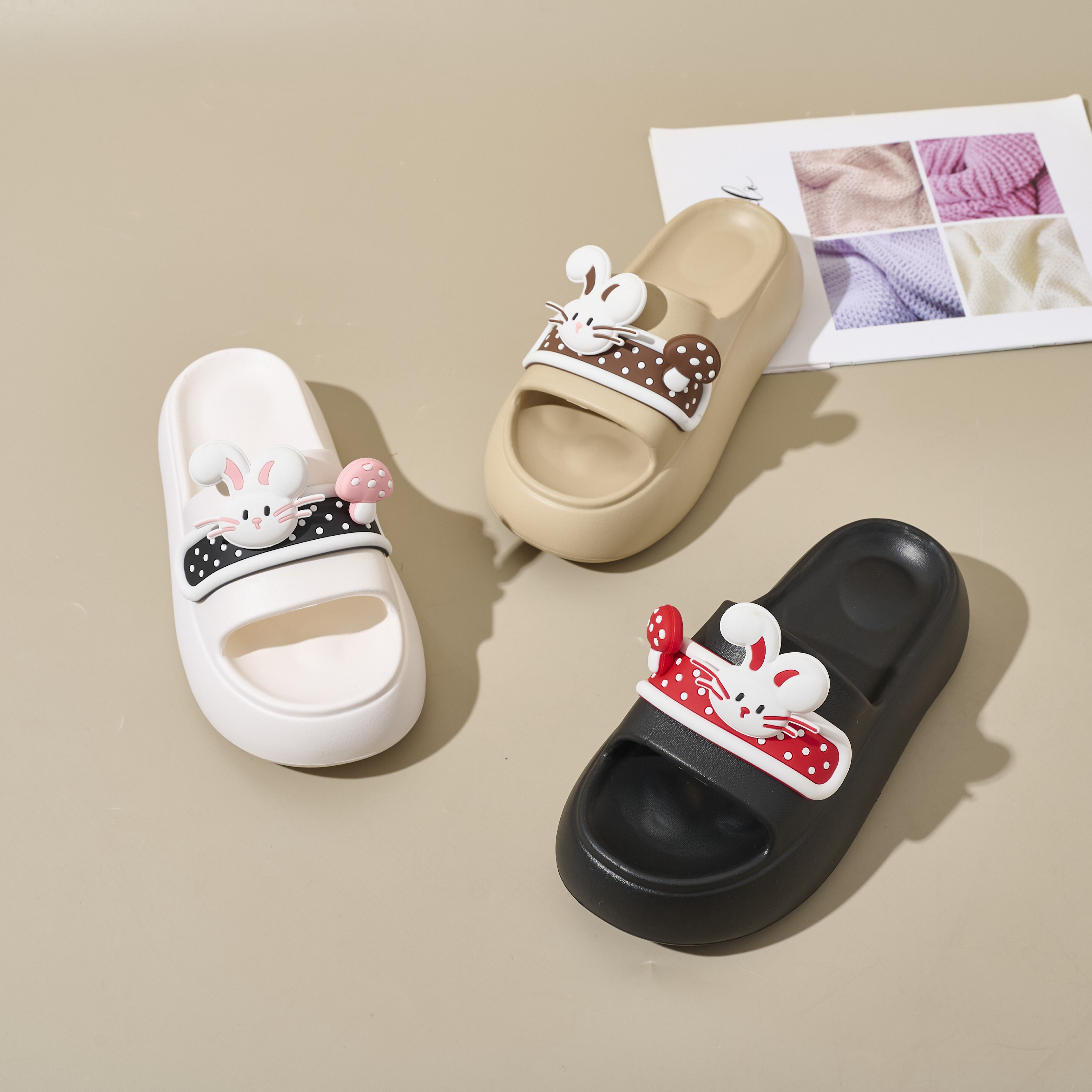 Beach Sandals Home Slippers for Women Cute Indoor Outdoor Non-Slip Summer Platform Slides Slippers Thick Sole