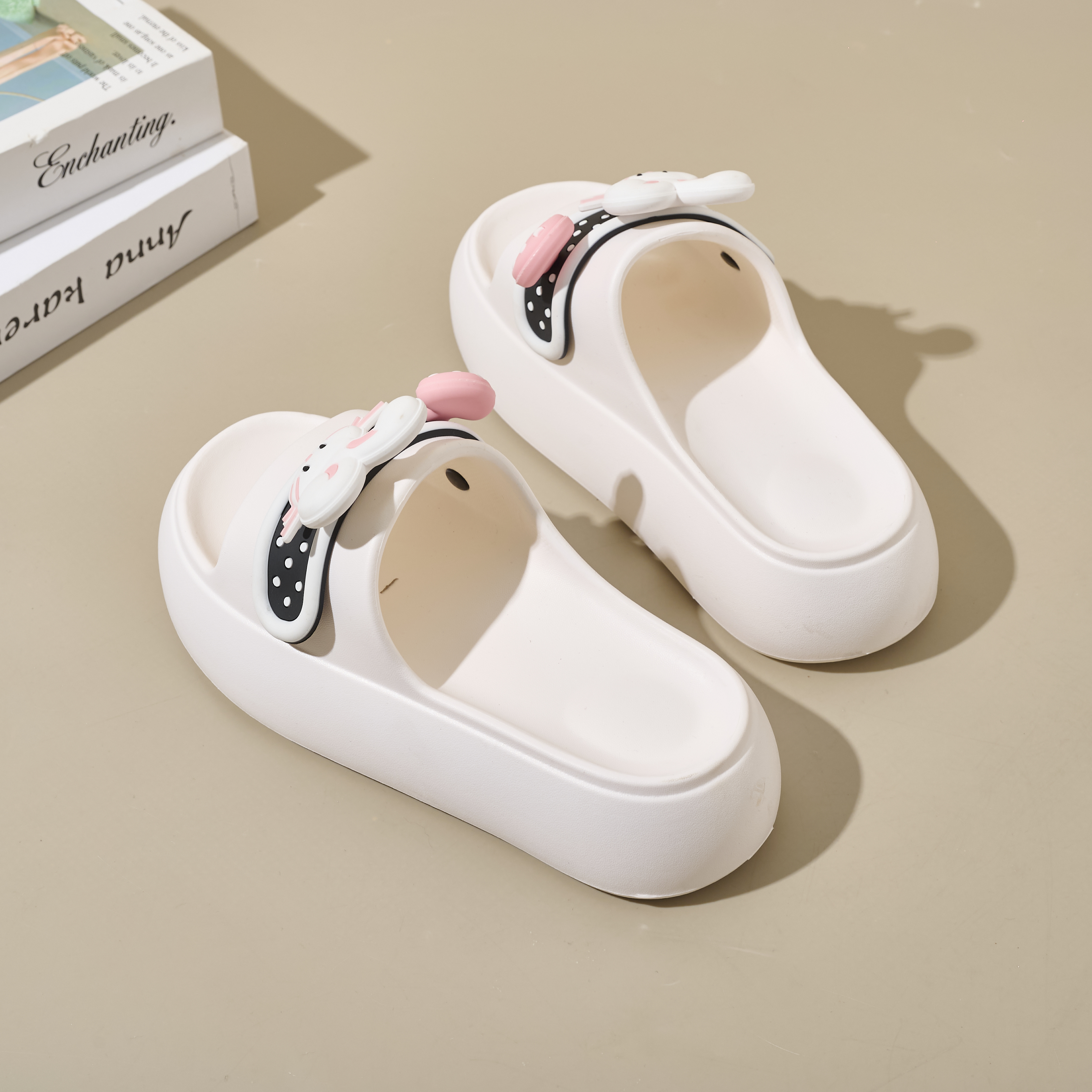 Beach Sandals Home Slippers for Women Cute Indoor Outdoor Non-Slip Summer Platform Slides Slippers Thick Sole