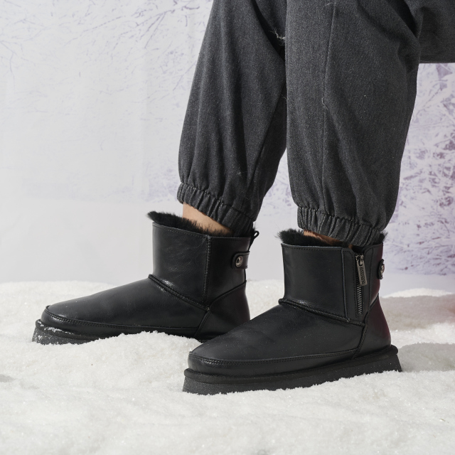 Winter Proof Men's Insulated Snow Boots Bulk Order Thermal Fleece Lined Mid-Calf Design Winter Boots with Metal Buckle Details