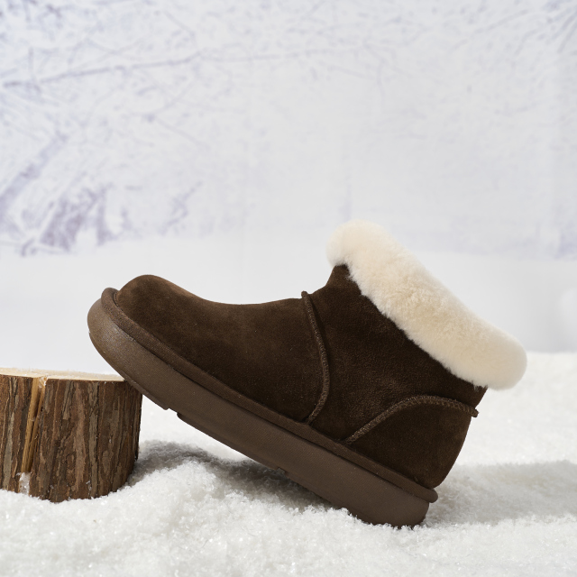 Wholesale Genuine Leather Women's Slip-On Snow Ankle Boots - Warm Faux Fur Collar & Comfortable Winter Boots for Women